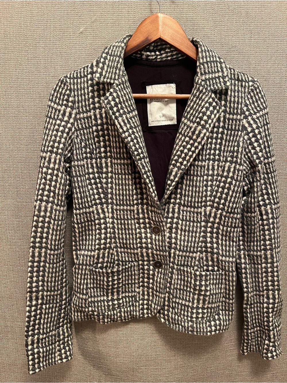 Aeropostale Gray & White Houndstooth Blazer Jacket with front pockets